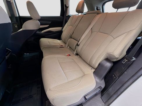 Used 2022 Subaru Ascent Premium w/ Convenience Package image 13