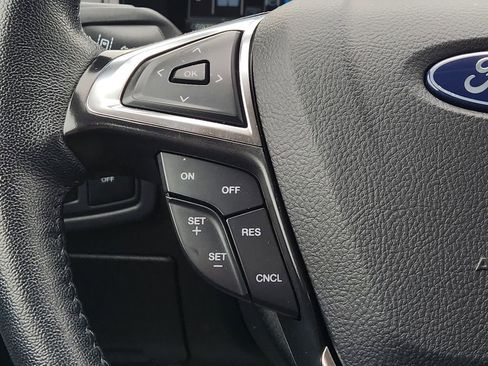 Used 2024 Ford Edge SEL image 27