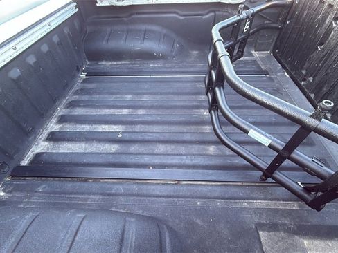 Used 2016 Nissan Frontier SV w/ SV Value Truck Package image 15