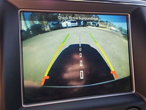 Used 2018 Jeep Grand Cherokee Limited image 18