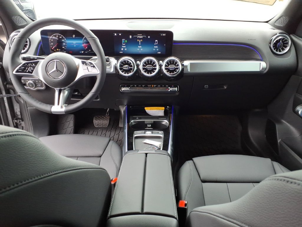 Certified 2026 Mercedes-Benz GLB 250 4MATIC image 28