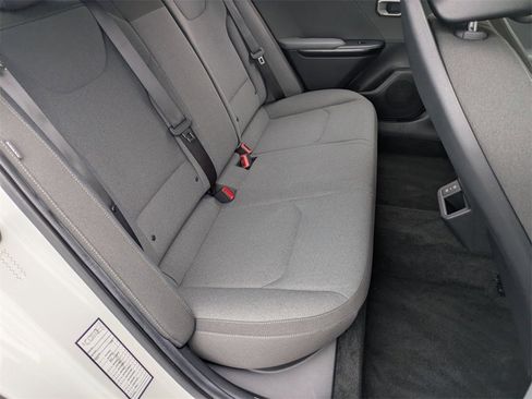 Used 2025 Kia K4 LXS image 27