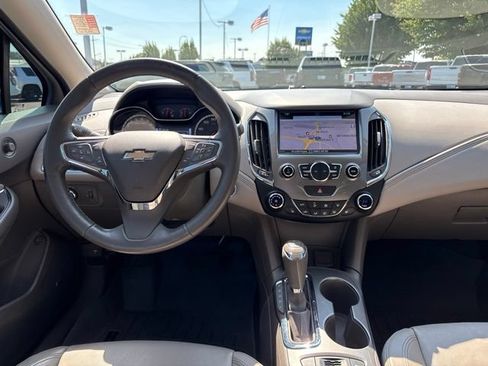Used 2016 Chevrolet Cruze Premier FWD image 16