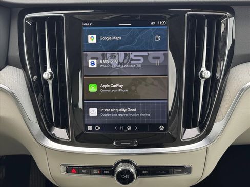 Used 2024 Volvo S60 B5 Plus image 16