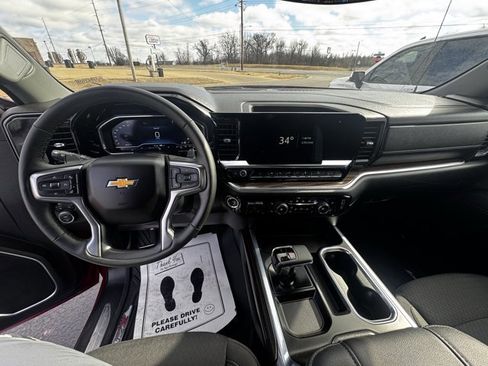 Used 2024 Chevrolet Silverado 1500 LT image 13