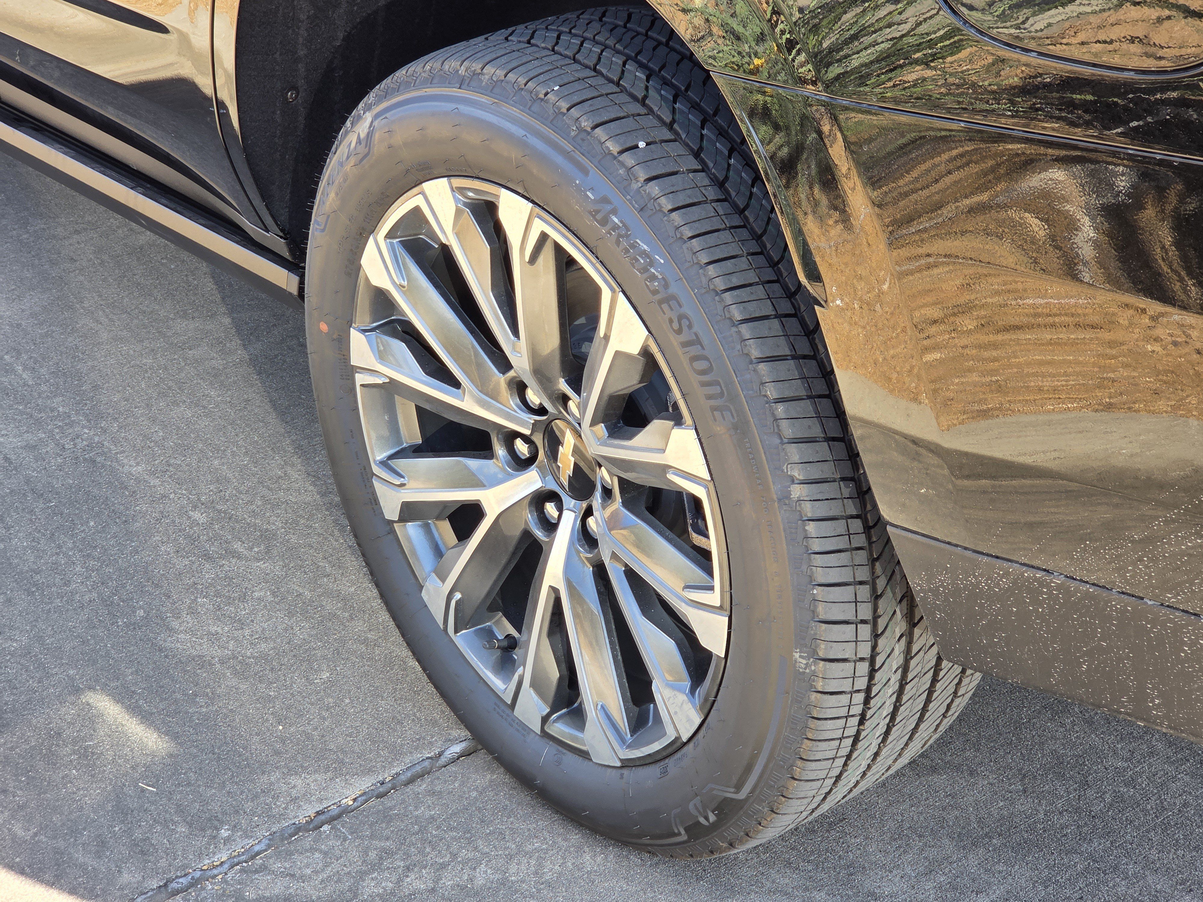 New 2026 Chevrolet Tahoe High Country AWD/4WD image 5