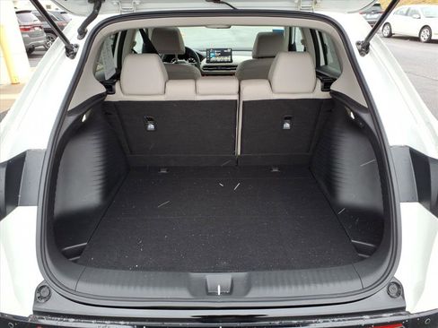 Certified 2025 Honda HR-V EX-L image 15