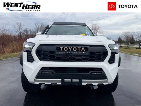 Used 2024 Toyota Tacoma Trailhunter image 1
