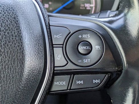 Used 2021 Toyota Venza Limited image 28