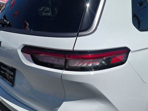 New 2026 Jeep Grand Cherokee L Limited AWD/4WD image 35