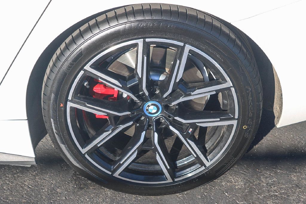 Used 2023 BMW i4 M50 AWD/4WD image 10