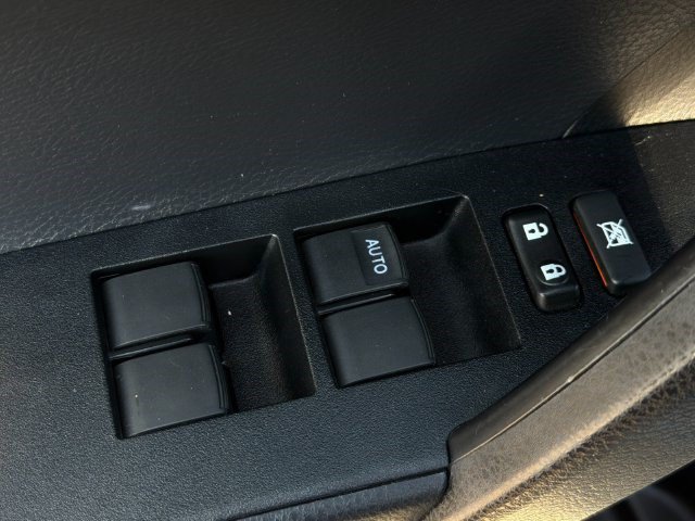 Used 2014 Toyota Corolla L FWD image 13