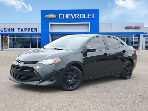 Used 2019 Toyota Corolla LE image 1