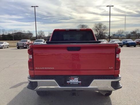 Used 2023 Chevrolet Silverado 2500 LT w/ Convenience Package image 6