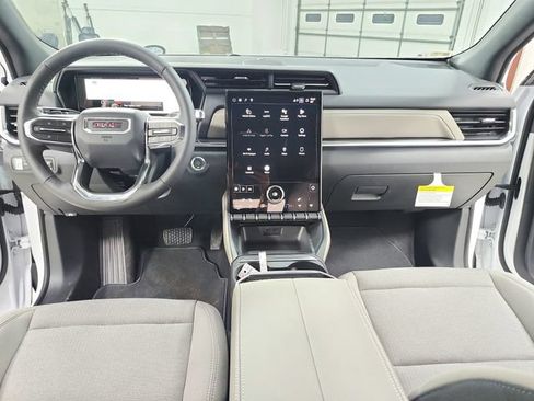 New 2026 GMC Terrain Elevation FWD image 23