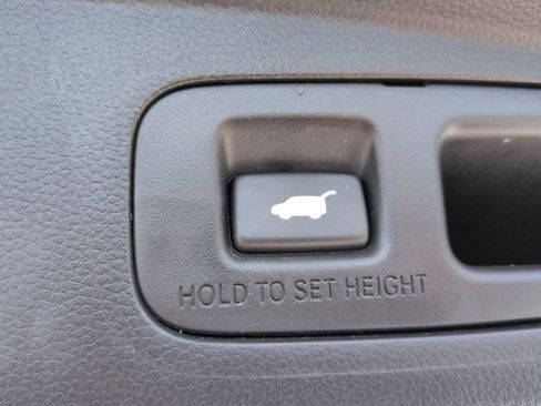 Used 2024 Honda CR-V EX-L image 17