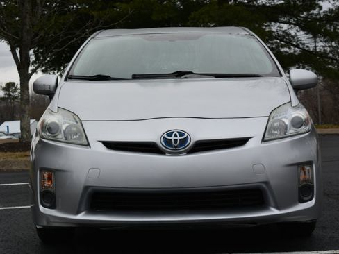 Used 2010 Toyota Prius One image 2