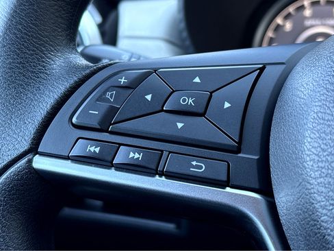 Certified 2022 Nissan Versa SV image 13