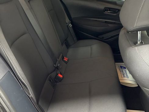 Used 2022 Toyota Corolla LE image 23