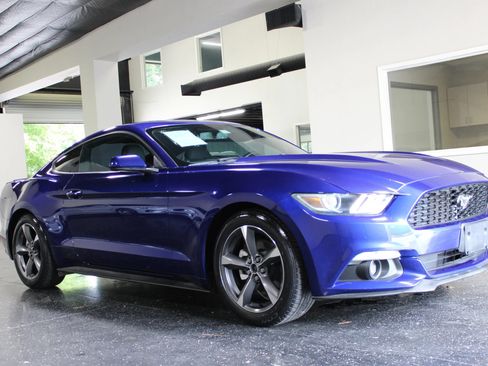 Used 2015 Ford Mustang Coupe w/ Equipment Group 051A RWD image 1