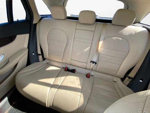 Used 2016 Mercedes-Benz GLC 300 4MATIC image 12