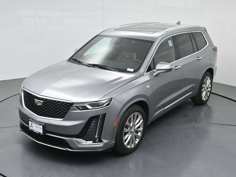 Used 2023 Cadillac XT6 Premium Luxury FWD image 43
