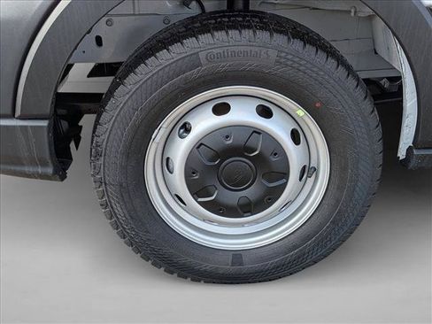 New 2026 Ford Transit 250 148 Medium Roof RWD image 10