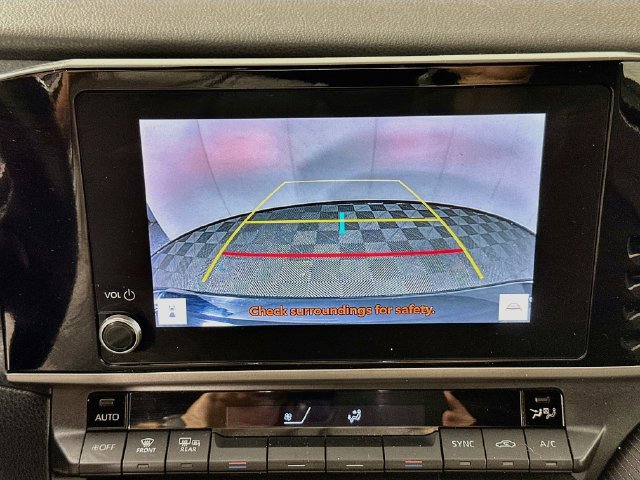 Used 2025 Toyota Camry SE FWD image 13
