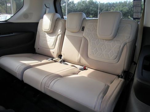 New 2026 Nissan Armada Platinum w/ Convenience Package image 11