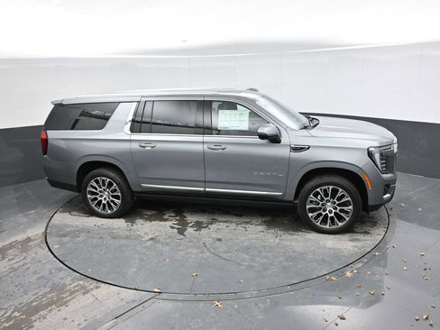 New 2026 GMC Yukon XL Denali w/ Sun & Power Step Package image 32