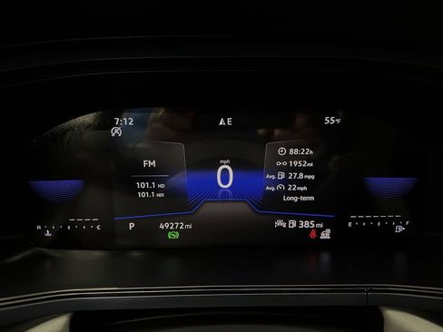 Used 2024 Volkswagen Taos SE image 13