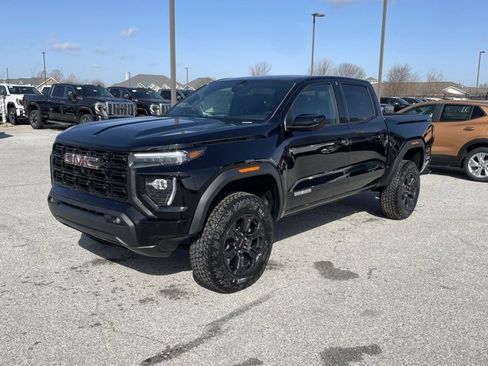 New 2025 GMC Canyon Elevation w/ Convenience Package image 3