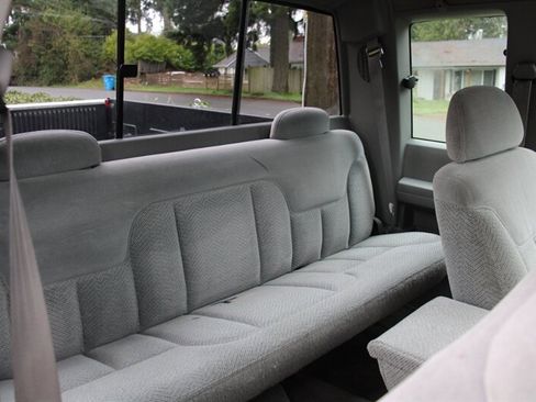 Used 1995 Chevrolet Silverado 1500 2dr K1500 Cheyenne 4X4 image 6