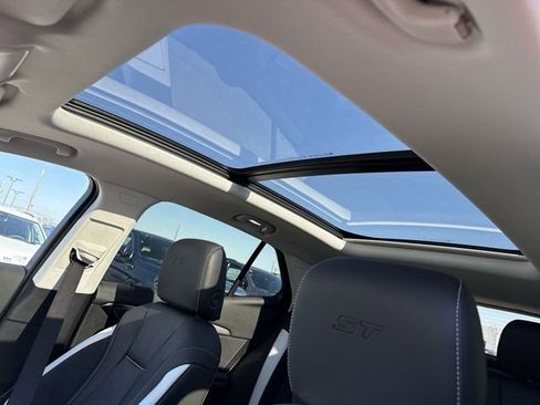 New 2026 Buick Envision Sport Touring image 22