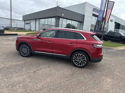 Used 2020 Lincoln Nautilus Reserve w/ Equipment Group 201A FWD image 10