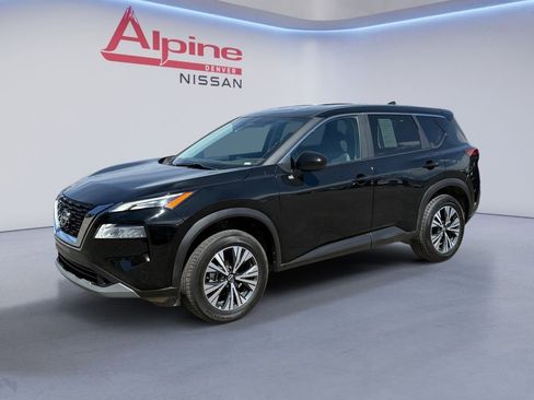 Used 2023 Nissan Rogue SV image 1