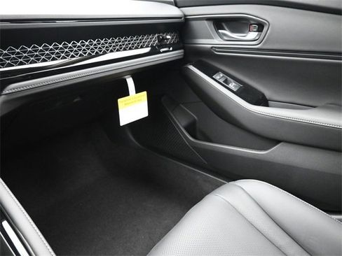 New 2025 Honda Accord Touring image 32