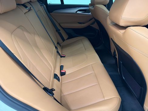 Certified 2025 BMW X4 xDrive30i w/ Premium Package AWD/4WD image 29
