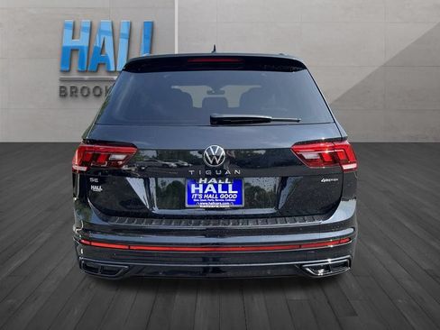 Certified 2024 Volkswagen Tiguan SE R-Line AWD/4WD image 5