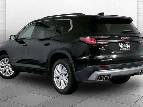 Used 2026 GMC Acadia Elevation w/ Elevation Premium Package FWD image 11