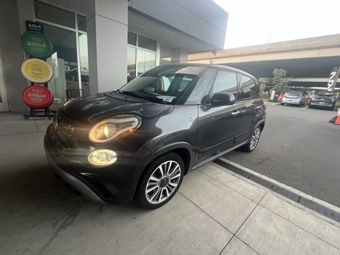 Used 2019 FIAT 500L Trekking w/ Popular Equipment Group image 2