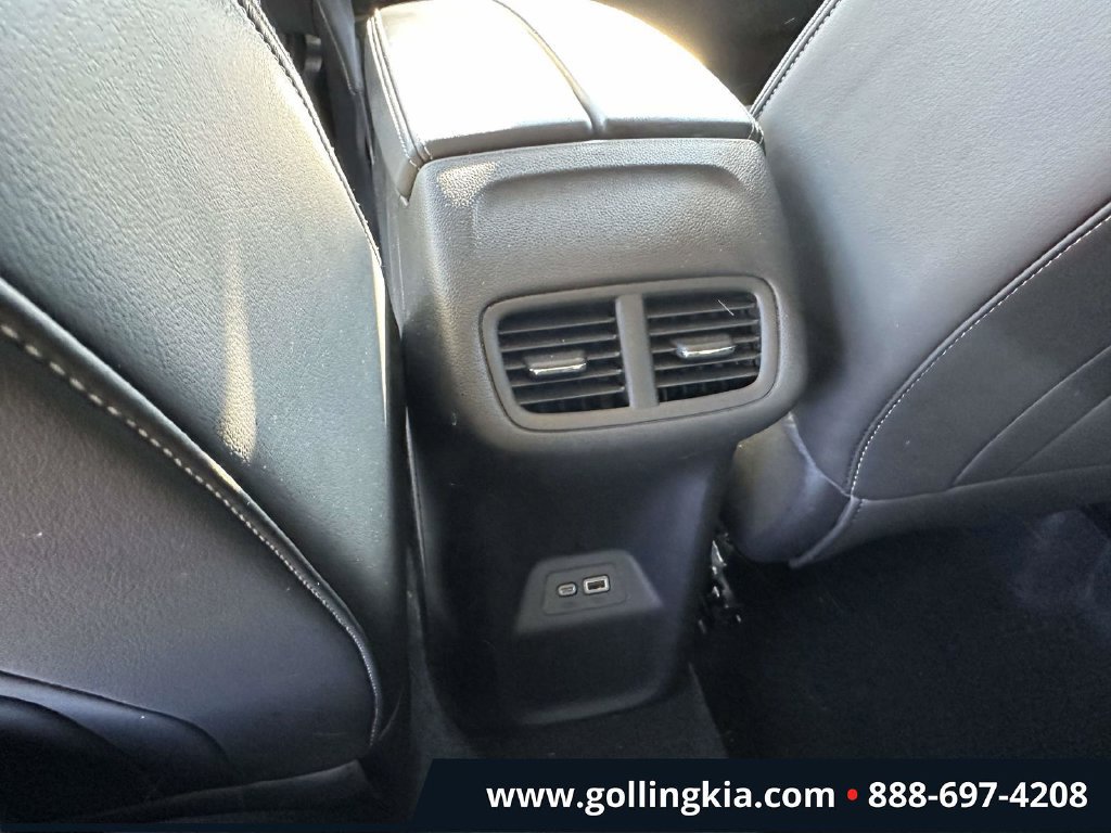 Used 2021 Buick Envision Essence w/ Technology Package I AWD/4WD image 12
