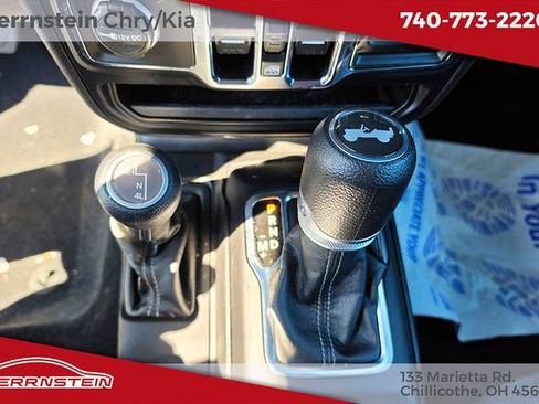 Used 2024 Jeep Wrangler Sport S image 20