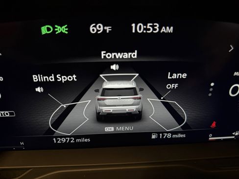 Used 2025 Nissan Pathfinder Platinum w/ Cargo Package image 42