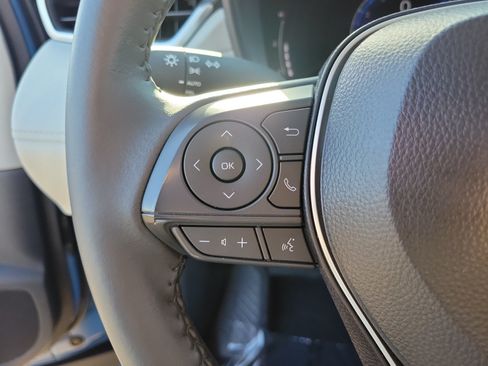 Used 2026 Toyota Corolla Cross LE FWD image 18