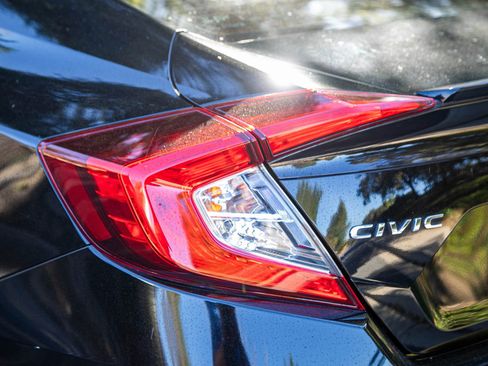 Used 2020 Honda Civic Sport image 10