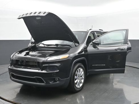 Used 2016 Jeep Cherokee Limited AWD/4WD image 49