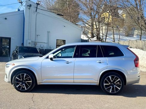 Used 2021 Volvo XC90 T6 Momentum w/ Climate Package image 3