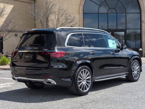 New 2026 Mercedes-Benz GLS 580 4MATIC image 2