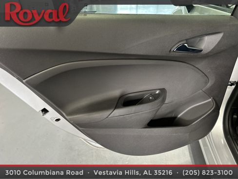 Used 2018 Chevrolet Cruze LS image 15